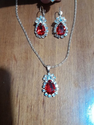 Jewelry set necklace earrings ring new gold-colored