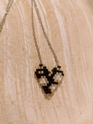 Necklace new stainless steel that does not tarnish, black