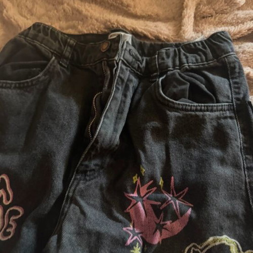 Jeans with prints like new