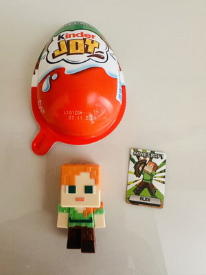 Kinder Joy Minecraft Alex figure new