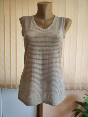 Armani Collezioni Women's Sleeveless Tank Top Size IT 46 like new, beige and gray