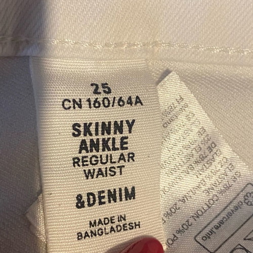 H&M white skinny jeans XS skinny ankle regular waist used with blue mark