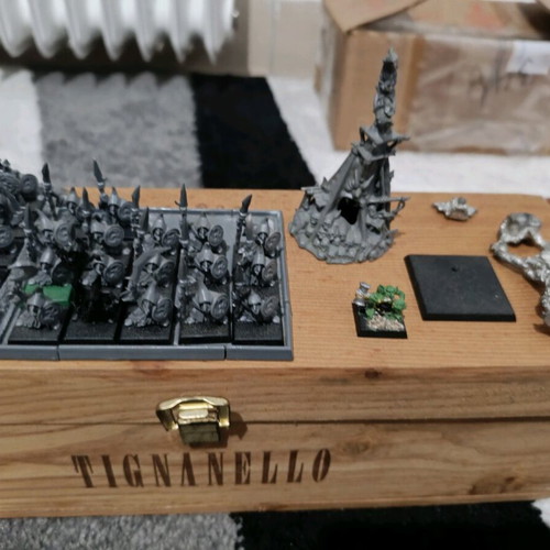 Goblin army new set with 10 spiders, 22 archers, 42 spears, 3 models, temple and troll