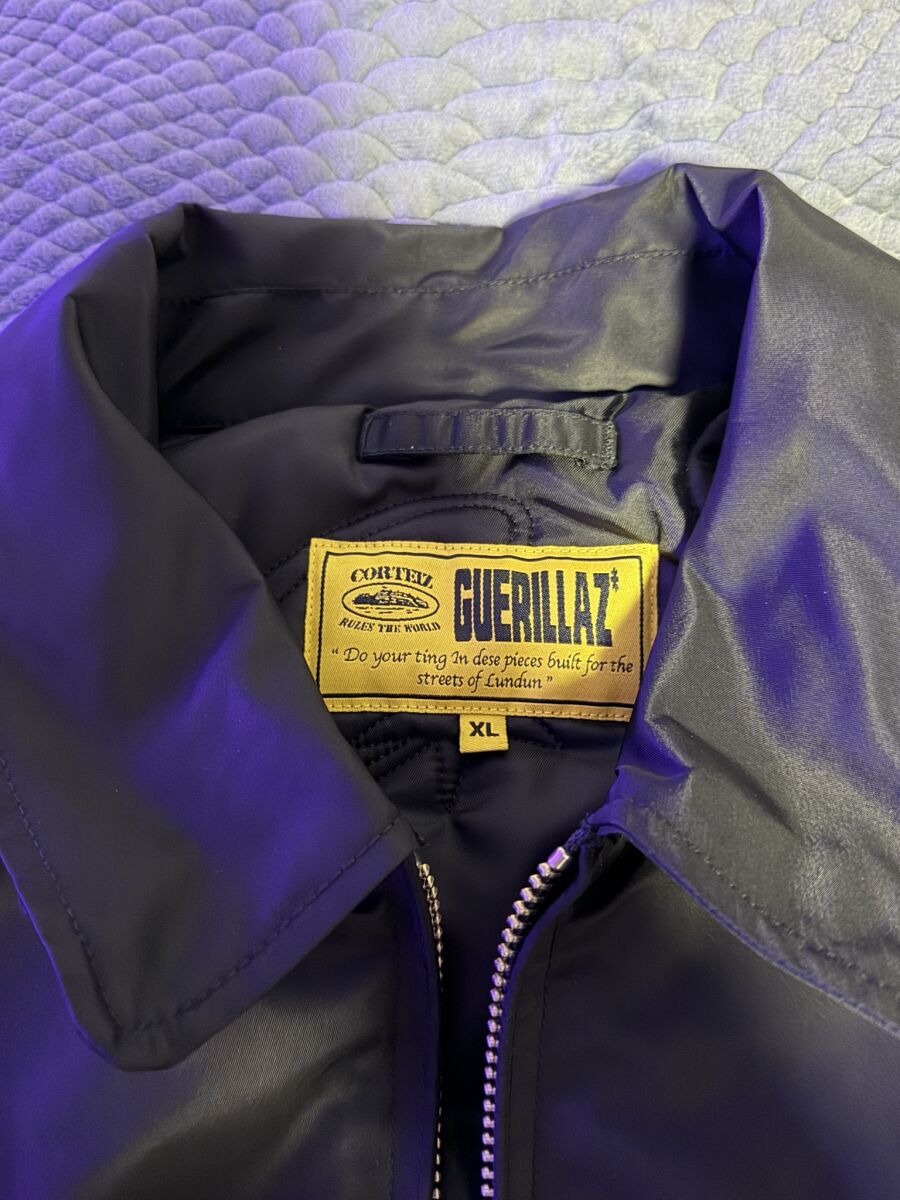 Corteiz Alcatraz Bomber Jacket black,… - € 199,00 - Vendora.cy