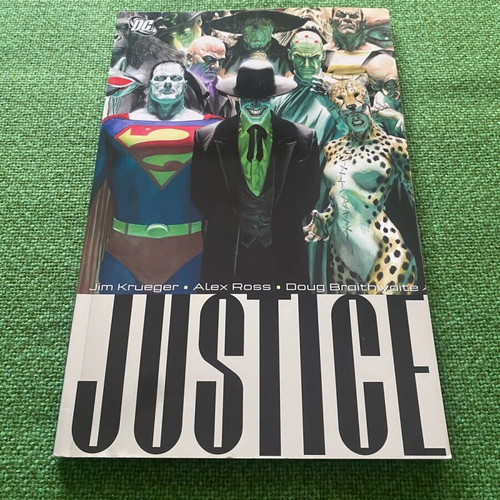 Justice Vol. 2 comic like new, English