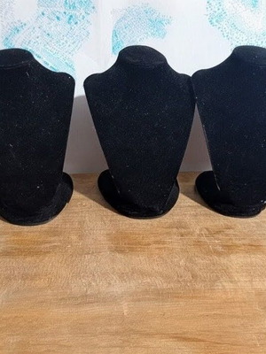 Velvet necklace displays used, set of 3 pieces