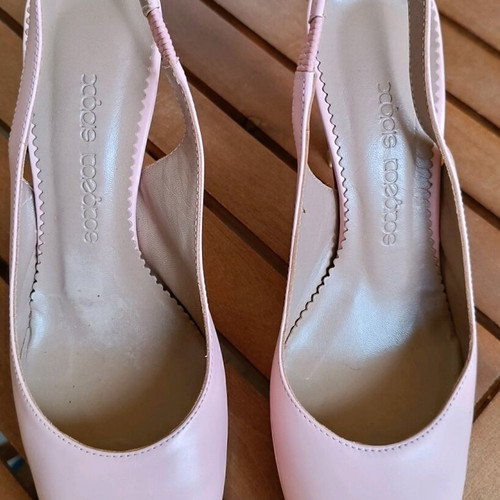 Xaris Kazakos pink leather pumps size 35 like new