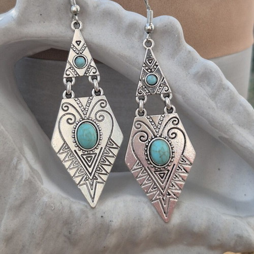 Boho Earrings new with turquoise beads and silver color