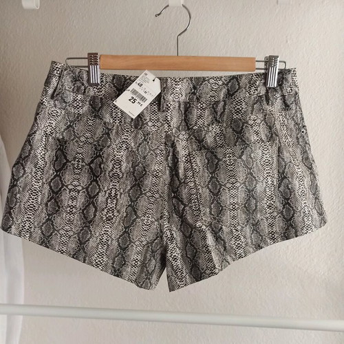Women's short pants snake print Pimkie new Medium