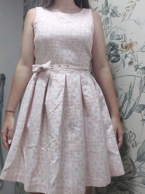 Matis Fashion dress like new, white and pink, with detachable belt, size S
