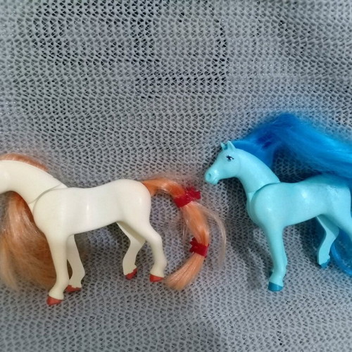 Playmobil pack with two horses for fairies and princesses used