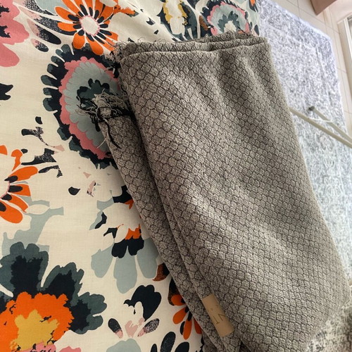 Kentia throw used 1.60x2.80