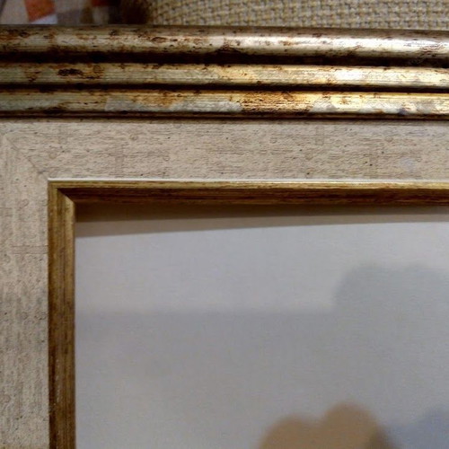 Ornate Vintage-Style Gold Picture Frame large size like new