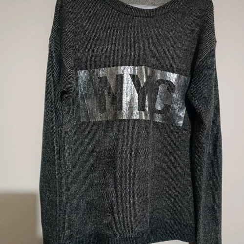 YUES gray sweatshirt with silver print like new