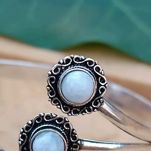 Statement silver-plated women's bracelet new with moonstone