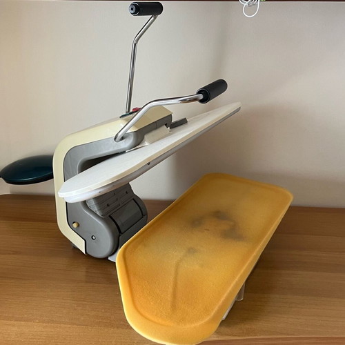 Singer ironing press used
