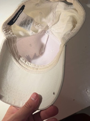 Dsquared2 Maple Leaf cap like new, off-white