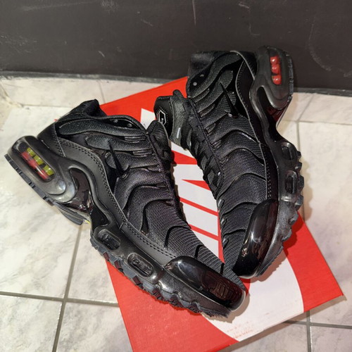 Nike TN black sneakers size 42