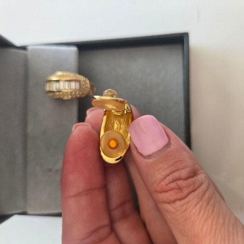 Dior vintage earrings like new, gold color with clip