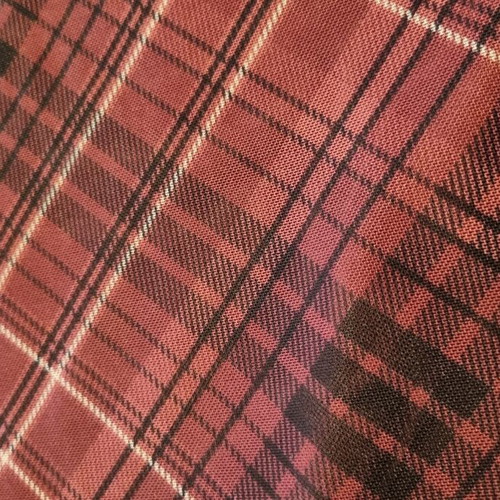 Stradivarius skirt like new, lined with tulle, burgundy