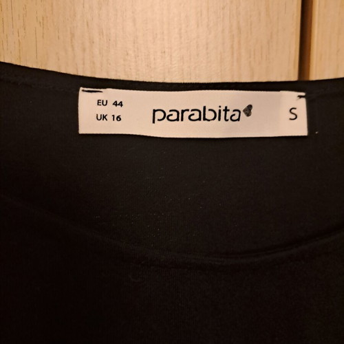 Μπλούζα Parabita μαύρη μεταχειρισμένη, μέγεθος S με δέσιμο στο πλάι