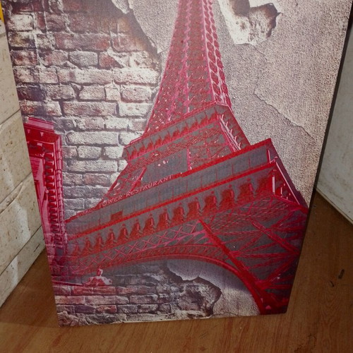 Canvas painting Eiffel Tower used with vintage style