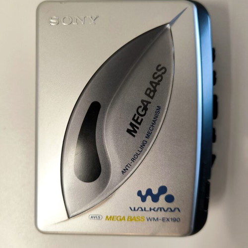 Sony Walkman WM-EX190 Mega Bass like new portable cassette player