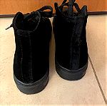  Ιταλικά παπούτσια no 37 μαύρο βελούδο καινούργια