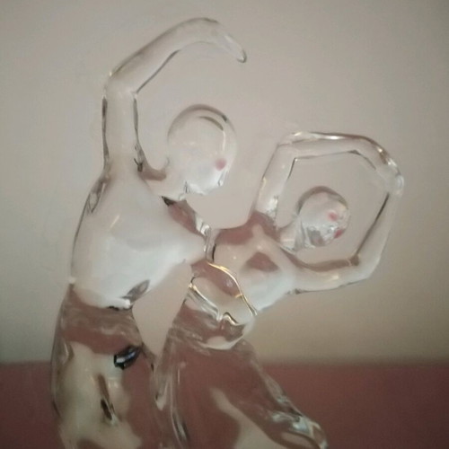 Vintage crystal figurine of two dancers like new