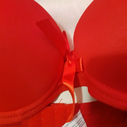 Red bra new, Christmas style with strong support