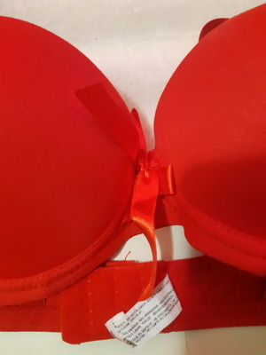 Red bra new, Christmas style with strong support