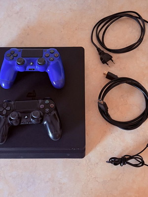 PlayStation 4 Slim κονσόλα 1TB με 2 χειριστήρια DualShock και 11 παιχνίδια