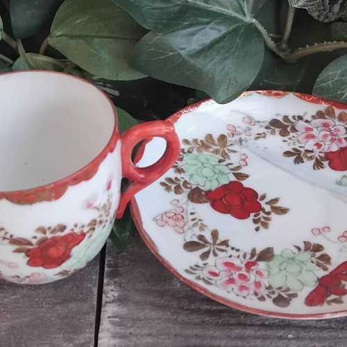 Kutani Japanese porcelain cup, antique 100+ years old