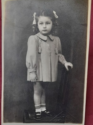 Photo Piraeus vintage black and white portrait of a girl used
