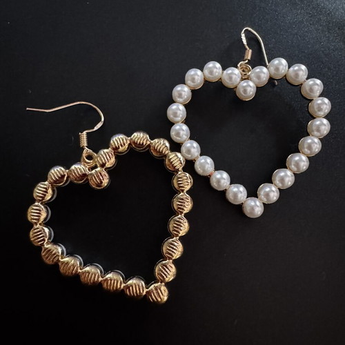 Heart earrings with pearls, new, gold color