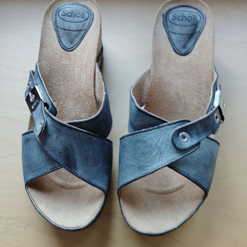 Scholl women's slippers natural leather size 41 like new