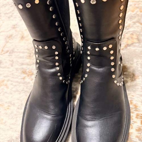 Zara boots with studs like new, black size 39