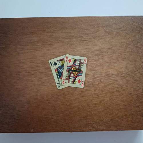 Vintage Poker Set with 314 Catalin Chips in Walnut Case mint condition