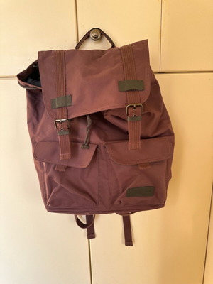 Eastpak σακίδιο πλάτης σαν καινούργιο, ροζ-μοβ