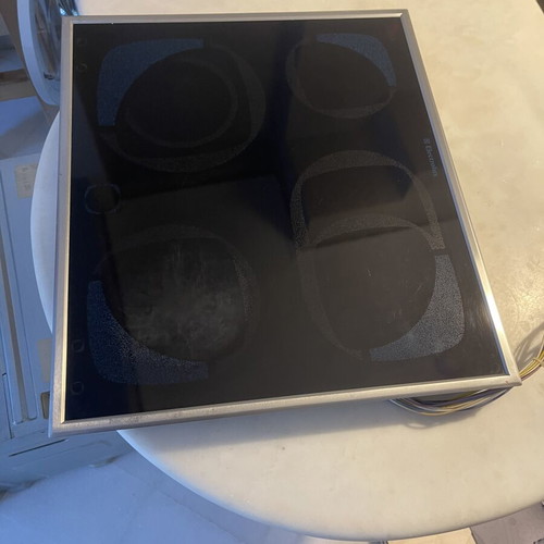 Electrolux electric built-in oven with ceramic hobs like new