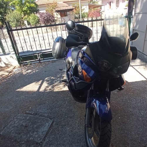 Honda Varadero 1000 motorcycle, 2003, 996 cc, blue