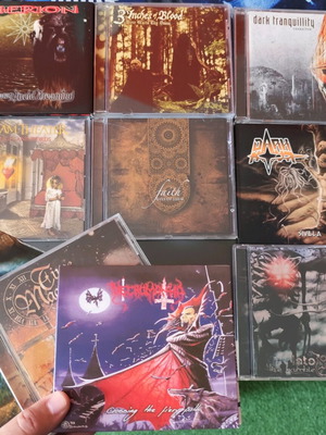 Metal CDs like new, pack of 7