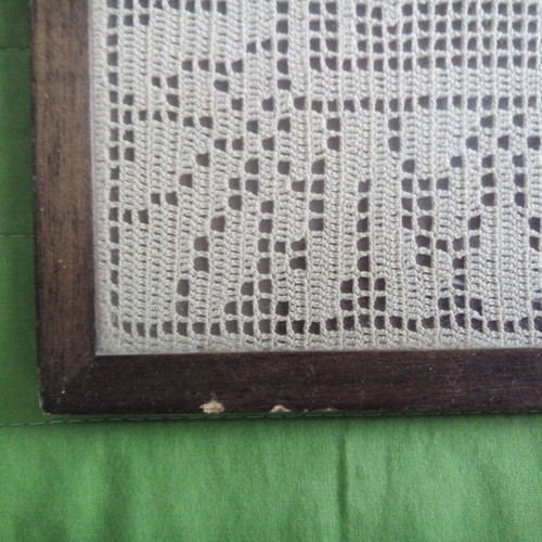 Crochet artwork with swan motif like new