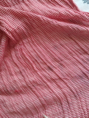 Scarf Achilleas Accessories like new, white and red