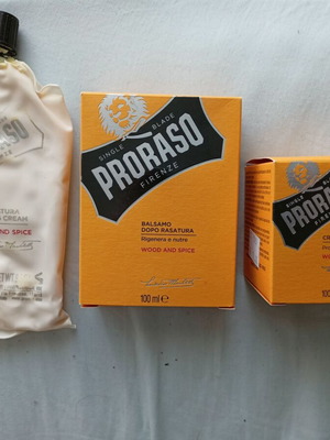 Proraso wood and spice shaving set like new