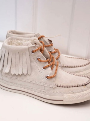 Converse All Star suede ankle boots with fringe like new, beige