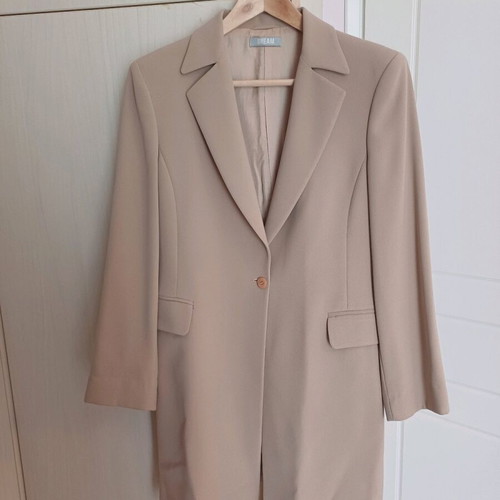 Dream long beige jacket like new, size M