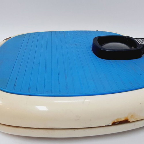 Vintage mechanical scale used, 120 kg, analog display, stable platform