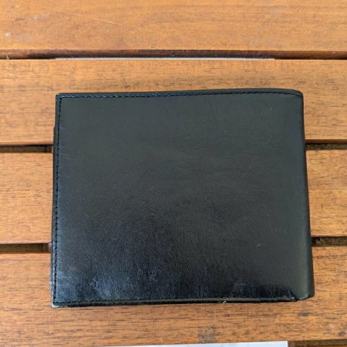 Samsonite Cordova leather wallet like new, black with box