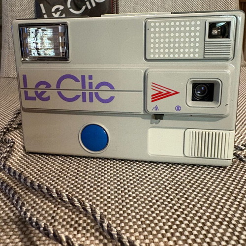 Le Clic vintage retro camera 80s collectible used